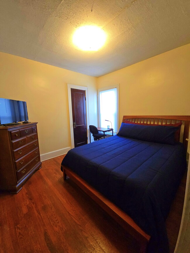 Photo - 306 Van Rensselaer St Unit Apt. #1