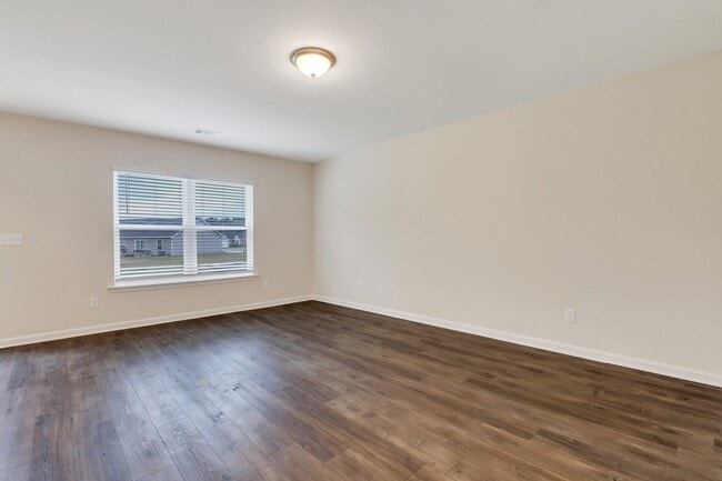 Photo - New Construction - 3 Bed 2 1/2 Bath, attac...