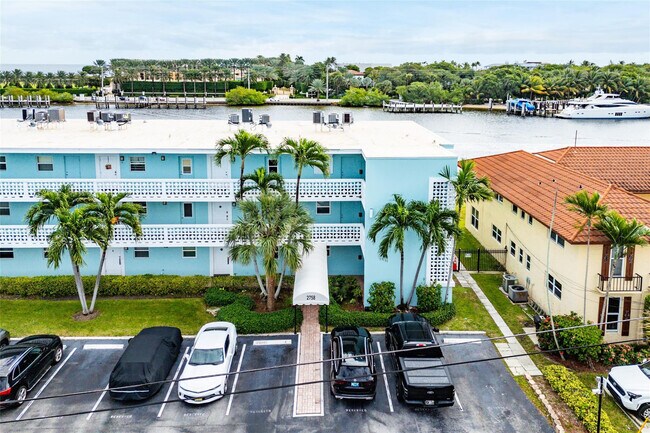 Photo - 2758 NE 30th Ave Unit 3A