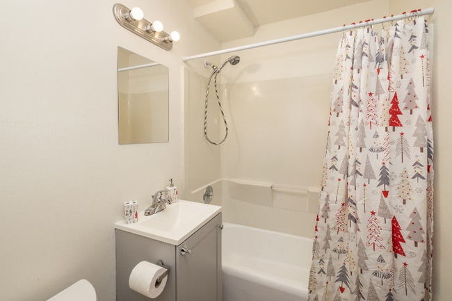 Photo - 5823 N 65th St Unit Upper