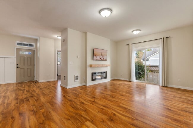 Photo - 5231 66th Ave SE