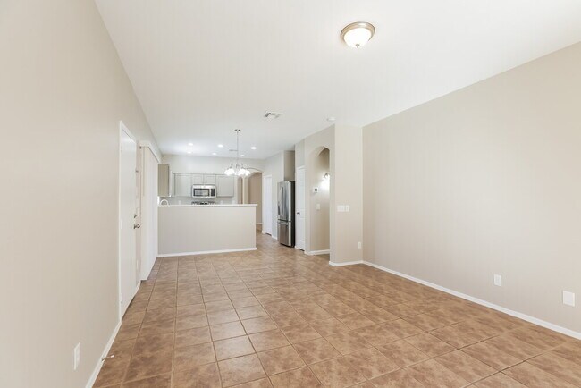 1415 E Gary Way