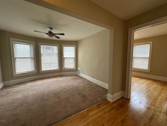 2724-2726 N Murray Duplex - 2724-2726 N Murray Duplex Apartment Unit 2726-Upper