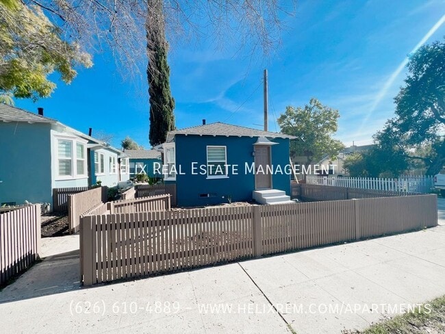 Photo - 1708 1/2 N. Sierra Bonita Ave-
