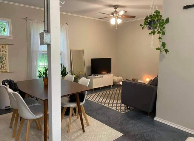 Building Photo - 1108 Coit St Unit Lower House