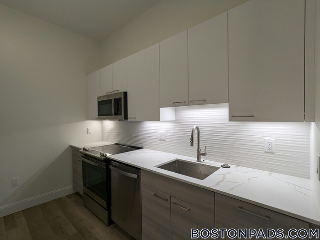 Photo - 1079 Commonwealth Ave Unit 413