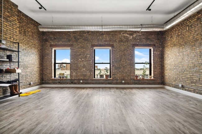 Photo - 1572 N Milwaukee Ave Unit F