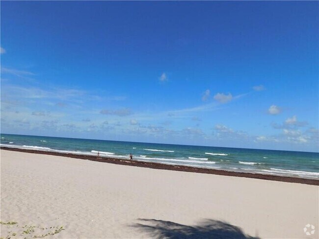 Building Photo - 3001 S Ocean Dr Unit 1229 Rental