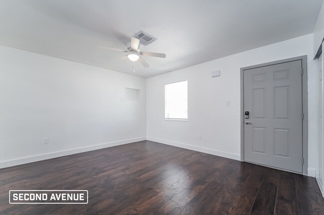Photo - 8617 Shumock Ave