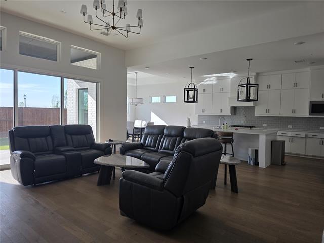 Photo - 1591 Binkley Ave