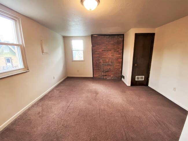 Photo - Highland Park - Apartments For Rent In Pittsburgh Unidad 2