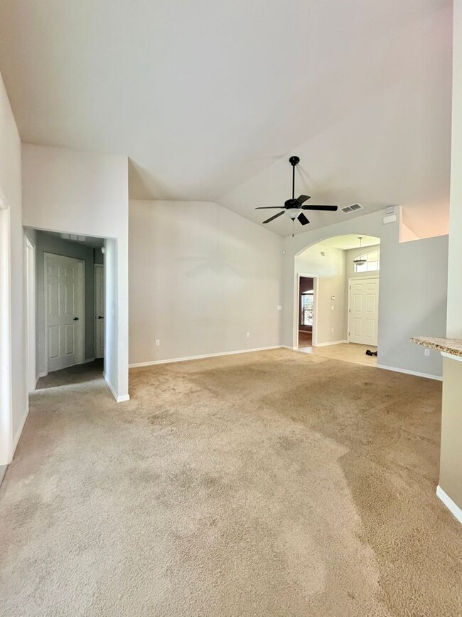 Photo - Beautiful 4/2 Home in Leesburg