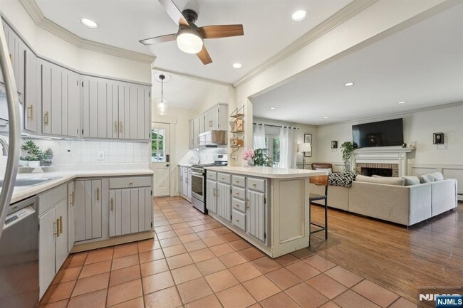 Photo - 211 Pinelynn Rd