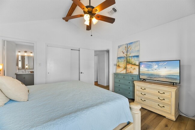 Photo - 22101 Guadalupe Dr