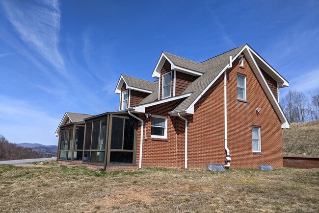 Photo - 5990 Idlewild Rd