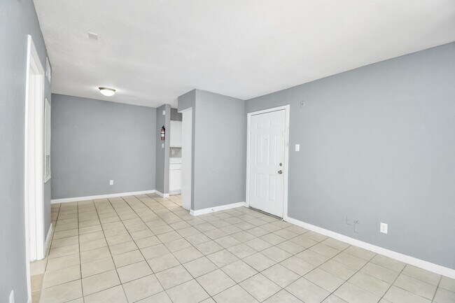 Photo - 5959 Bonhomme Rd