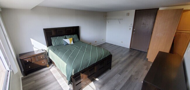 Photo - SALT LAKE - 12th FLOOR FULLY FURNISHED STUDIO - WINDOW AC, ASSIGNED COVERED PARKING. POOL. SECURE... Unit 1207