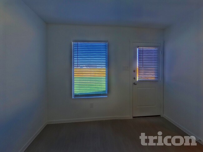 Photo - 3028 Yellow Pne Ave