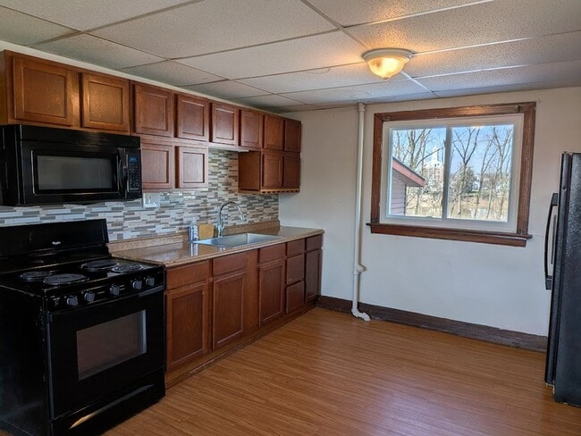 Photo - 158 E Maumee Ave Unidad C