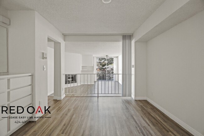 Essex Suites Apartments
