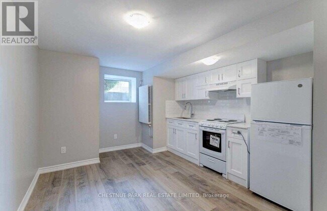 Photo - 110 Livingstone Ave