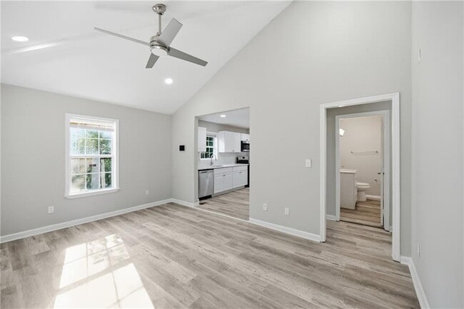 Photo - 3024 Grand Ave SW