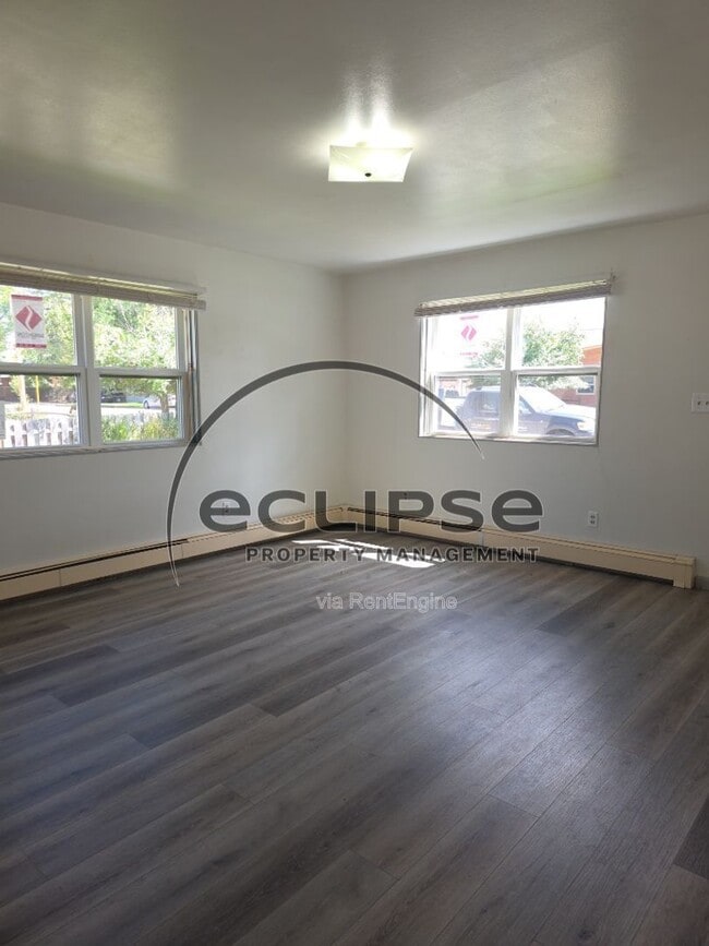 Photo - 731 3rd St