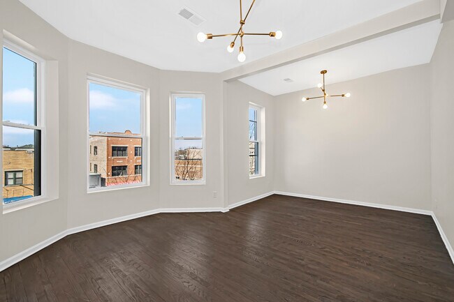 Photo - 1337 N Western Ave Unit 3