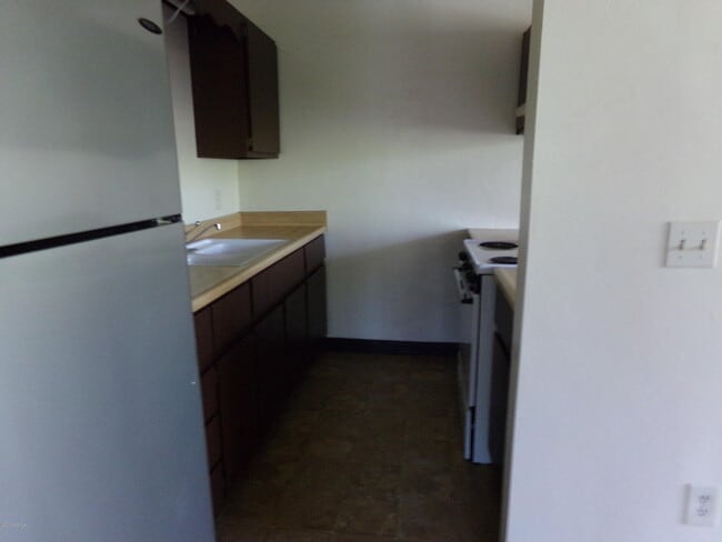 Building Photo - 314 S Virginia St Unit 4 Rental