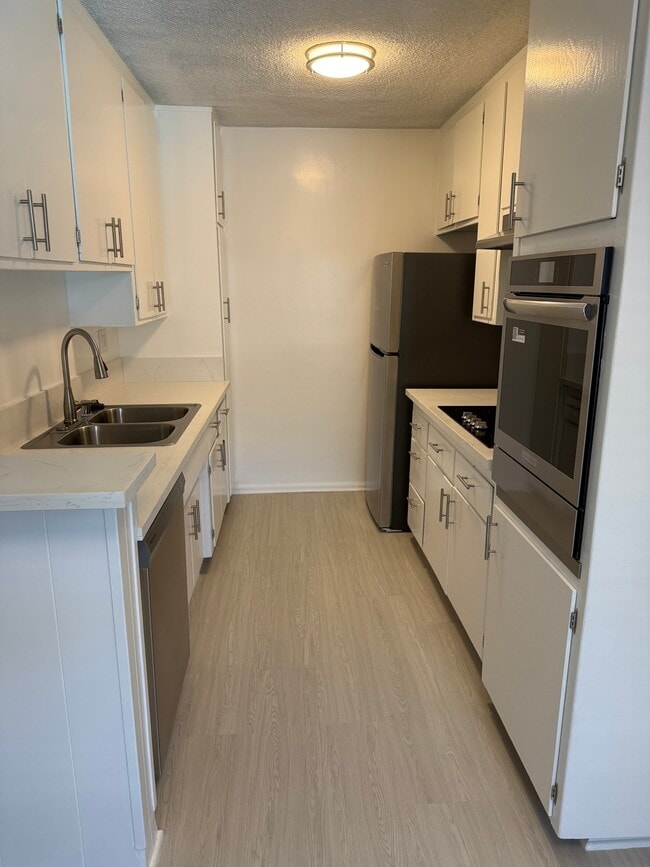 Photo - 310 S Sherbourne Dr Unit 108