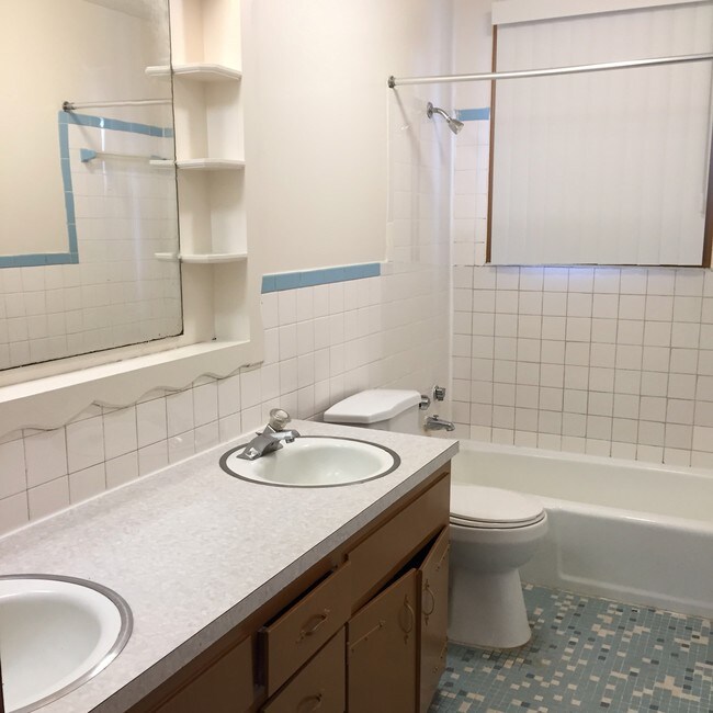 Photo - Hamilton Apartments