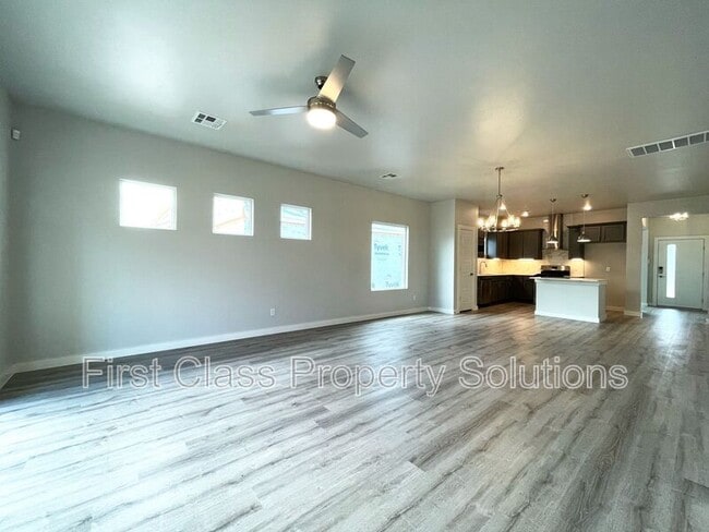 Photo - 512 NW 176th Terrace