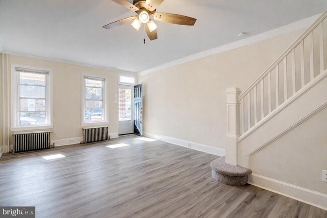 Photo - 1909 W 8th St