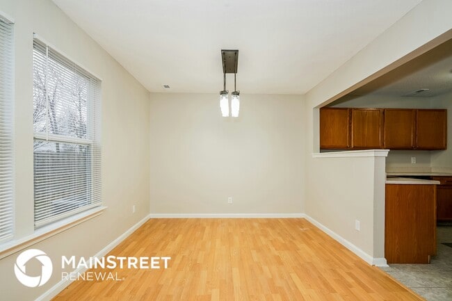 Photo - 1146 Freemont Ln