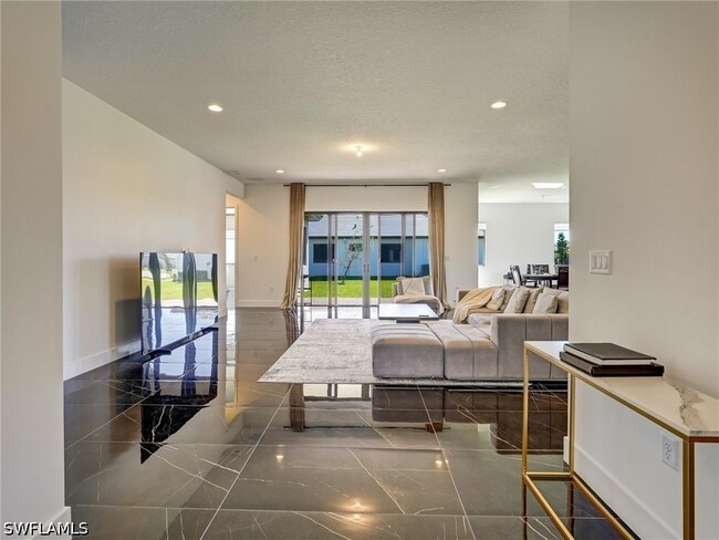 Photo - 5126 Panella Ave