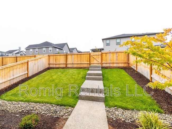 Photo - 18615 NE 44th Ave