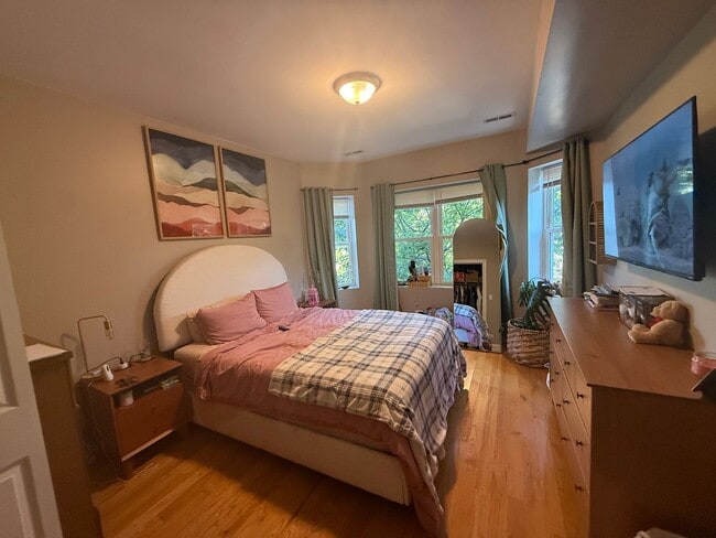 Photo - 3 Bedroom 2 Bath Spacious Condo