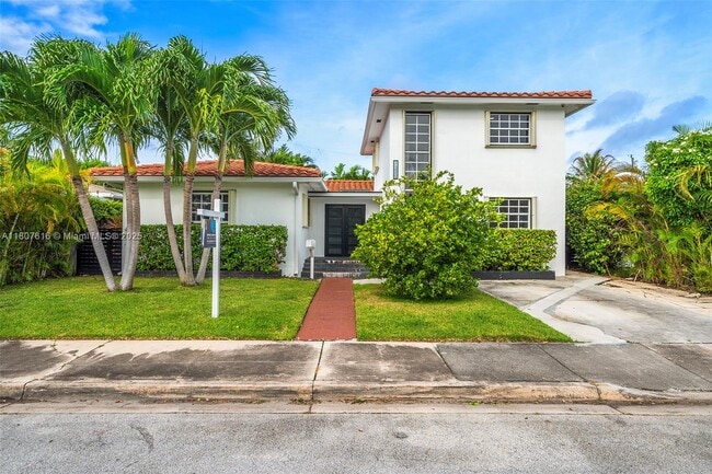 Photo - 7520 Hispanola Ave House