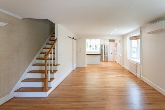 Photo - 444 St Davids Ave