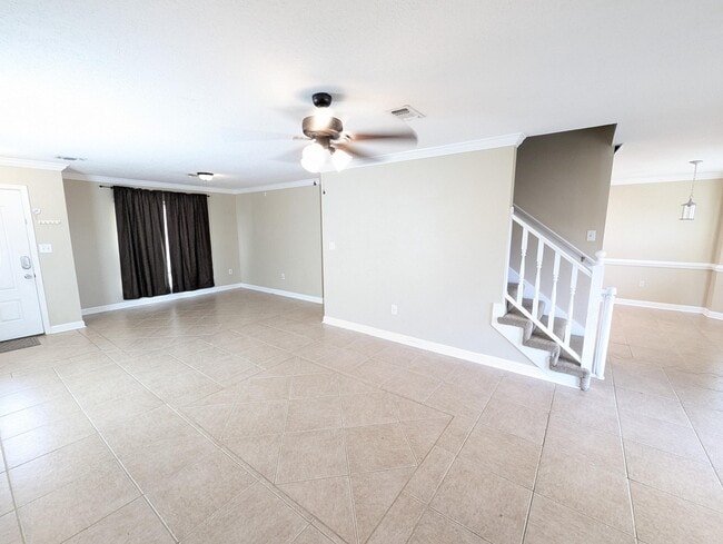 Photo - 437 Bridgewater Ct