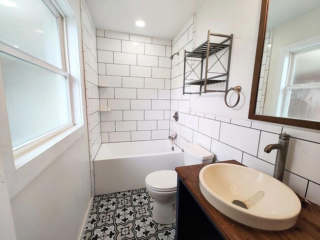 Photo - 4428 28th St