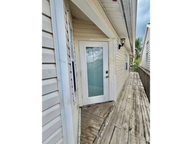 Photo - Available Now! 3 Bedroom, 2 Bath. Furnishe...