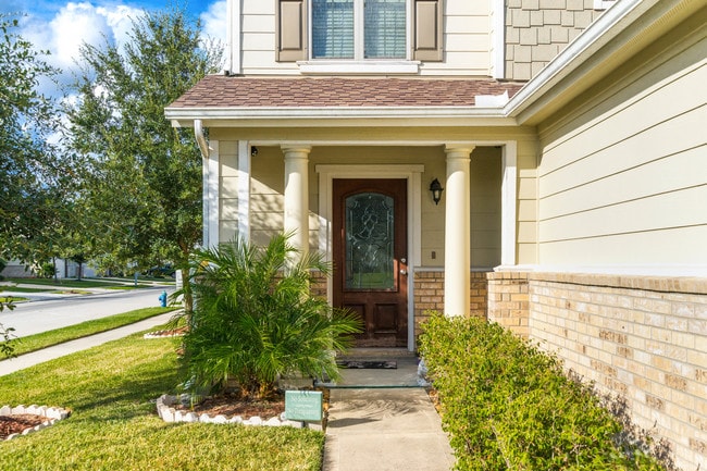 Bi-weekly lawn service included - 2635 Skyview Knoll Ct