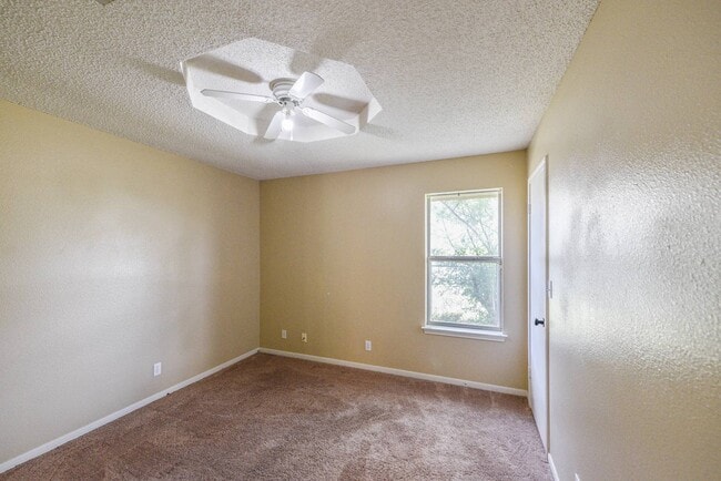 Photo - 3507 Christie Dr