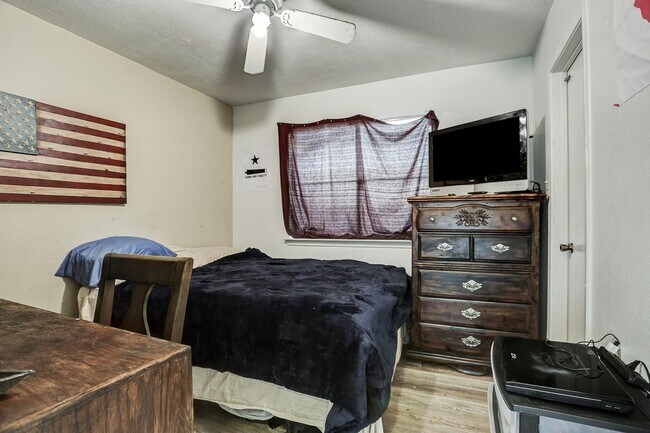 Photo - 7006 Zieglers Grove