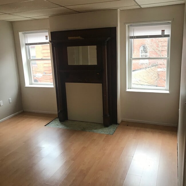 Photo - 117 S 22nd St Unit 6