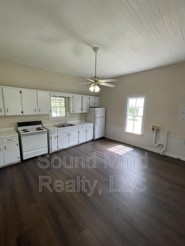 Photo - 264 Kivett Rd