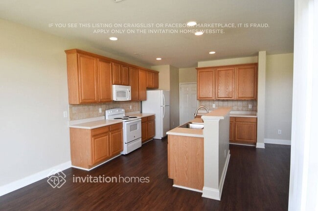 Photo - 208 Edgecroft Way