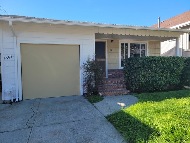 Photo - 5363 James Ave