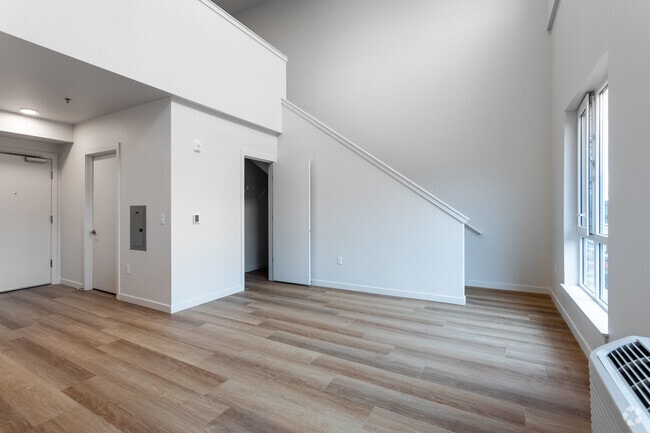 Estudio con desván - 670SF - Navalia